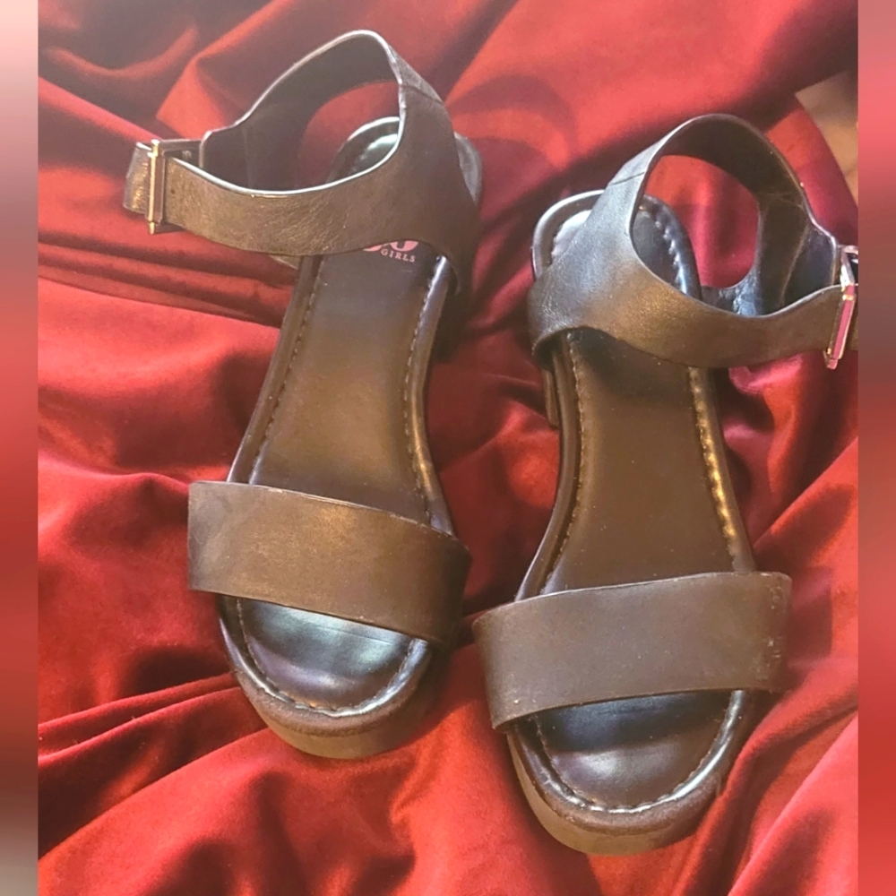 Gianni Bini Girls sandals.